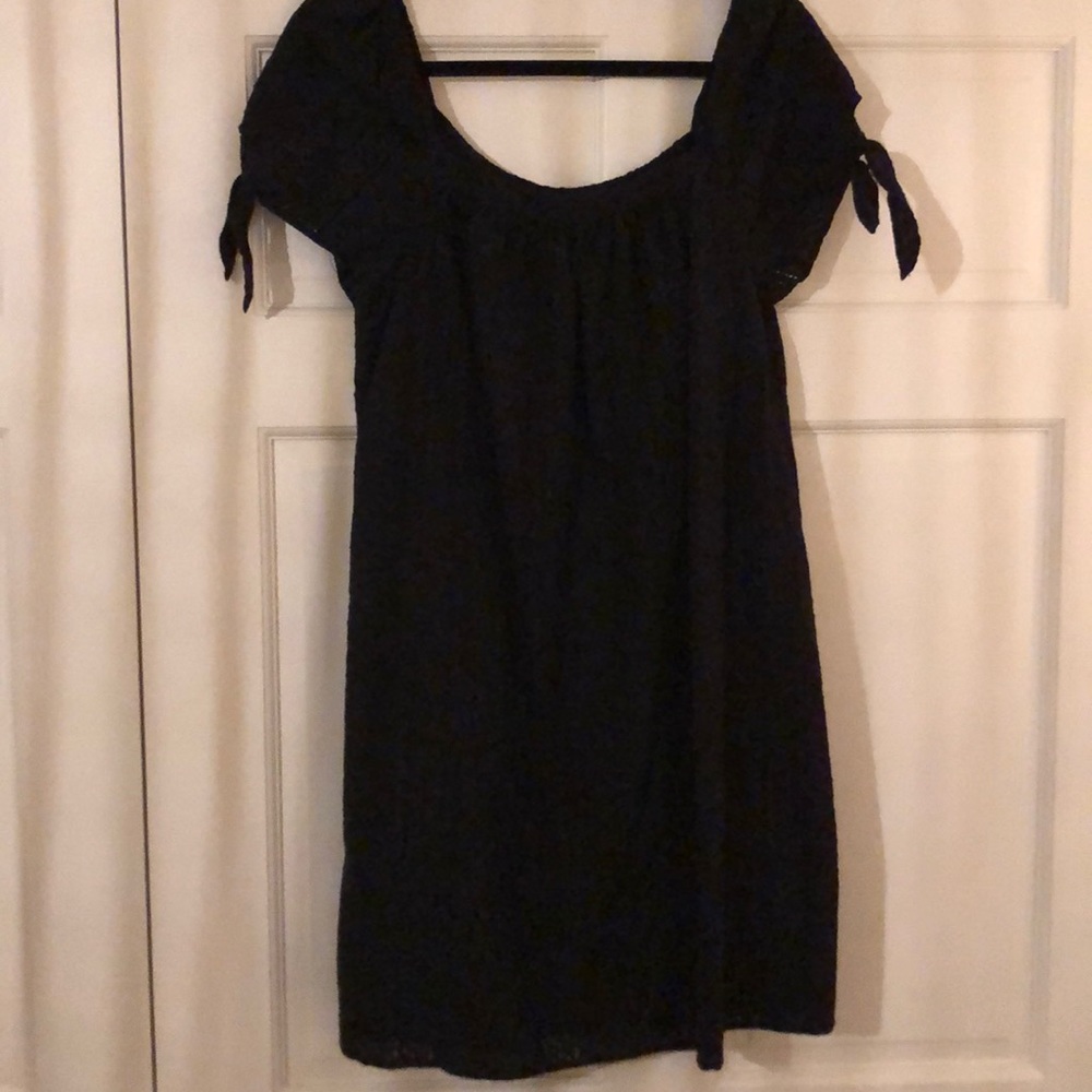 Black eyelet pattern Sleeve Tie square neck dress